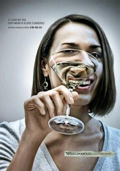 «Это выглядит страшно, но правда. Чрезмерное потребление алкоголя опасно»