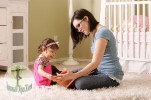 Родителям часто тяжело бывает переложить заботу о своем ребенке, путь даже на несколько часов в день, на чужого человека. Поэтому они теряются при выборе няни, не до конца понимая, какие требования к ней выдвигать.