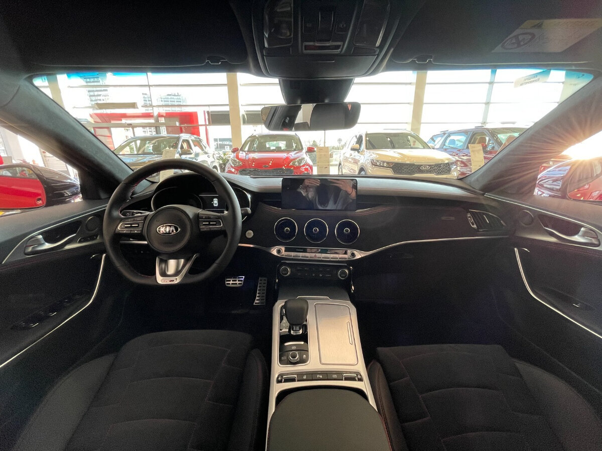 Kia Stinger. Источник иллюстрации - auto.ru