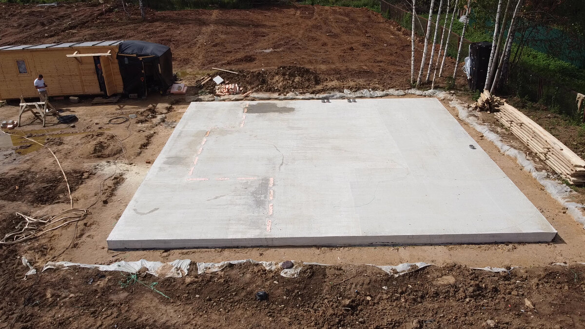 строительство плитного фундамента