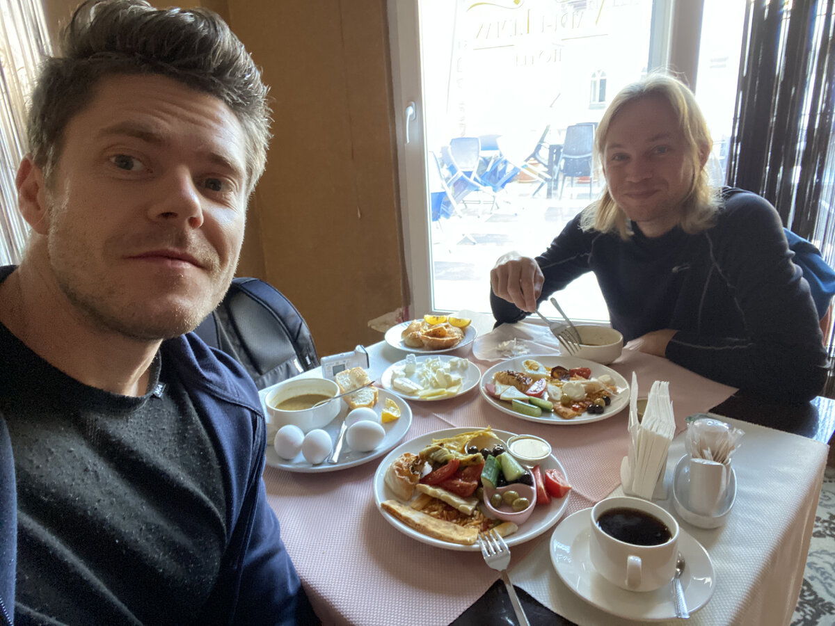 Завтракаем!)