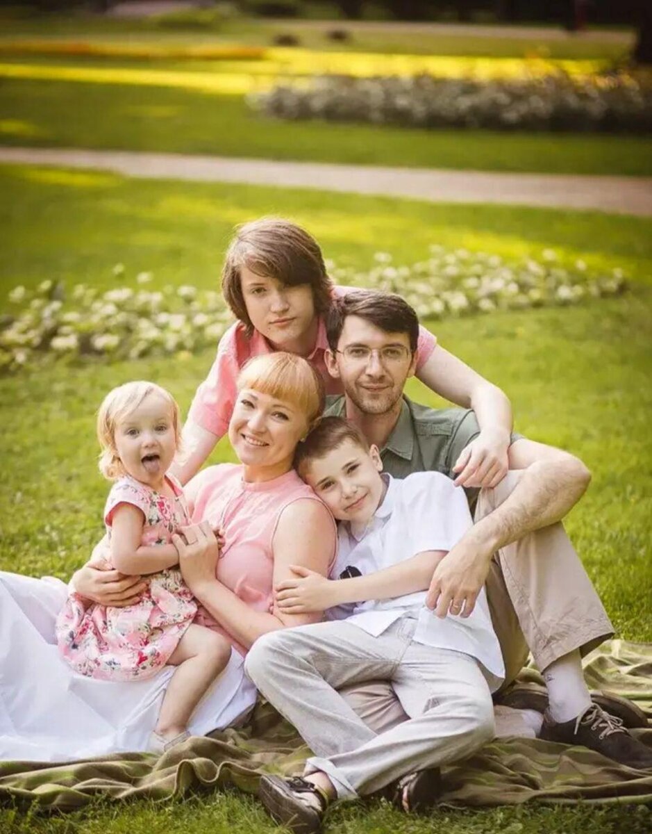 подпись фото семьи с детьми