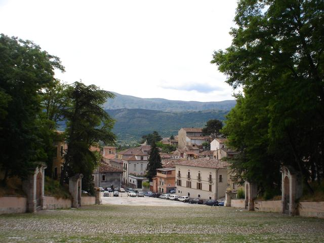 Аквила, Италия. Не многое изменилось здесь с тех пор...