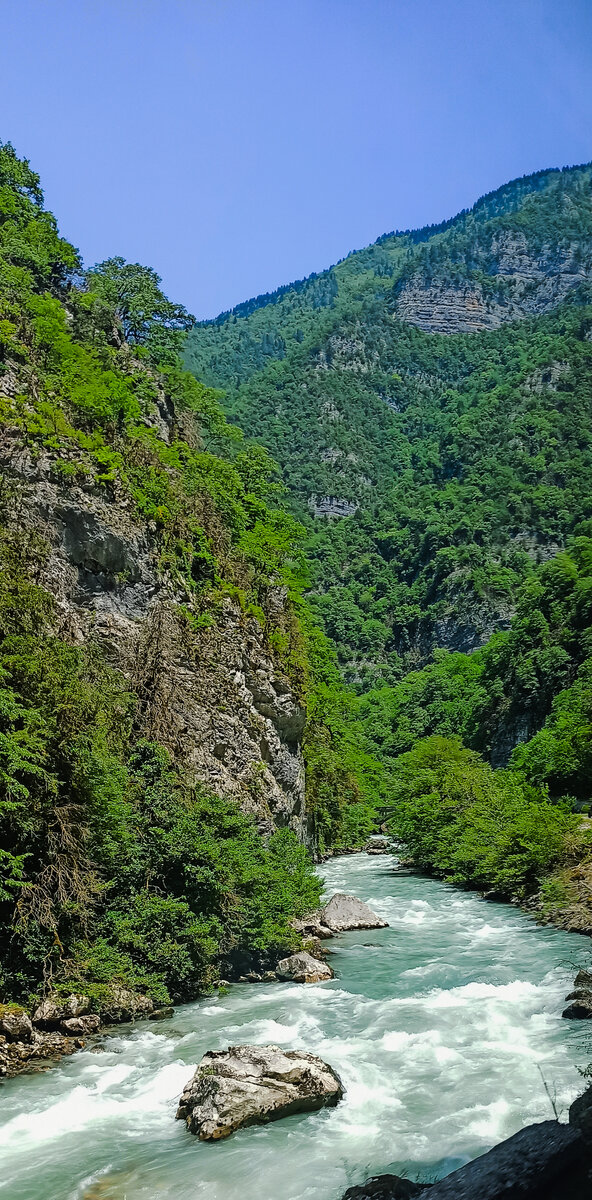 Потрясающе виды из окна автобуса