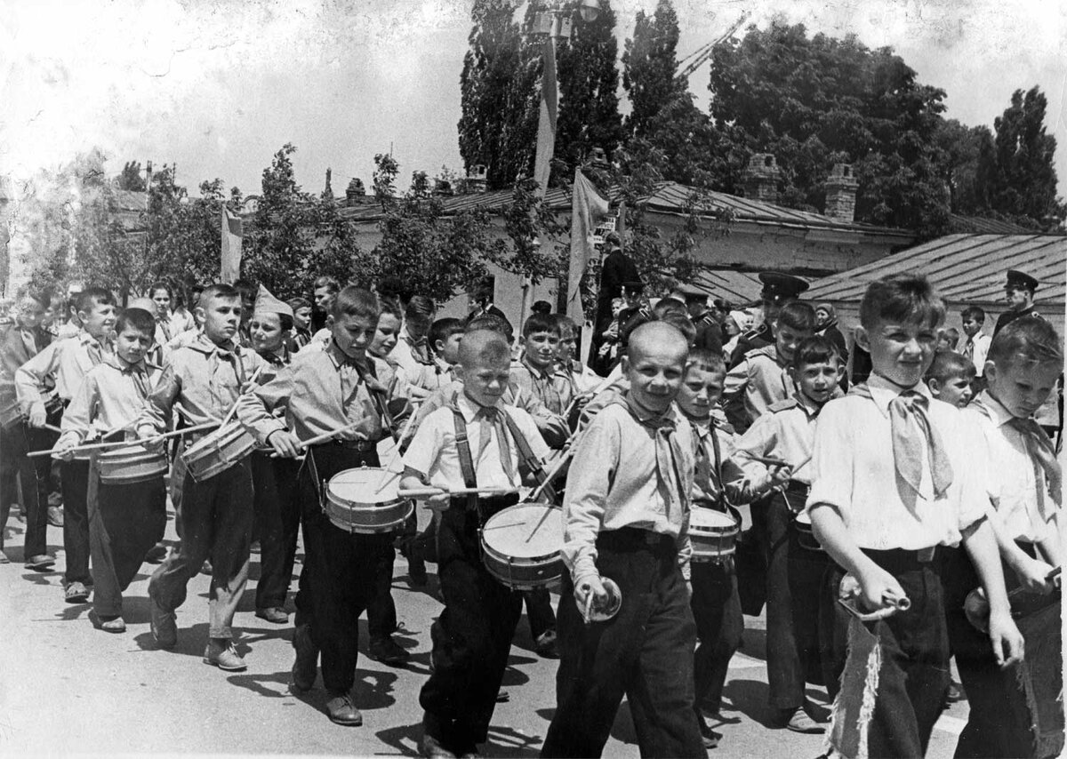 1922 год, первые пионерские отряды. Фото: rvs.su