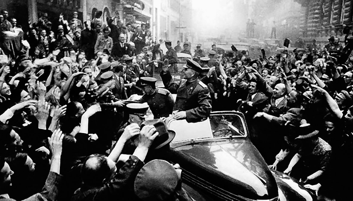 Встреча Маршала И.С.Конева жителями Праги