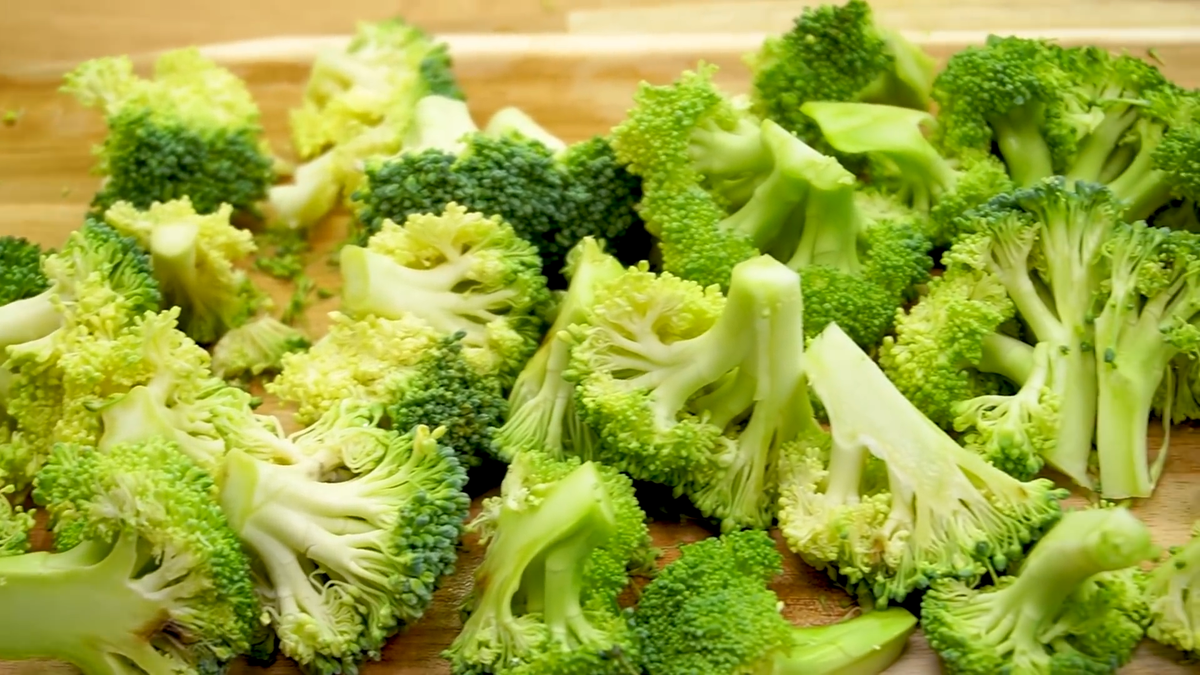 Брокколи 1 шт. 