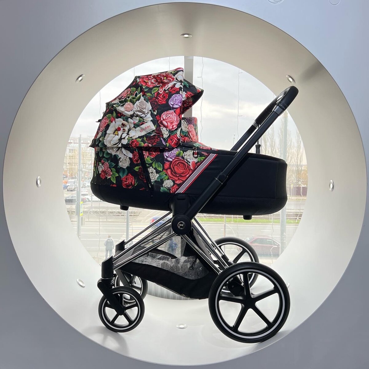 Cybex Priam III (цена на момент публикации 169.890₽)