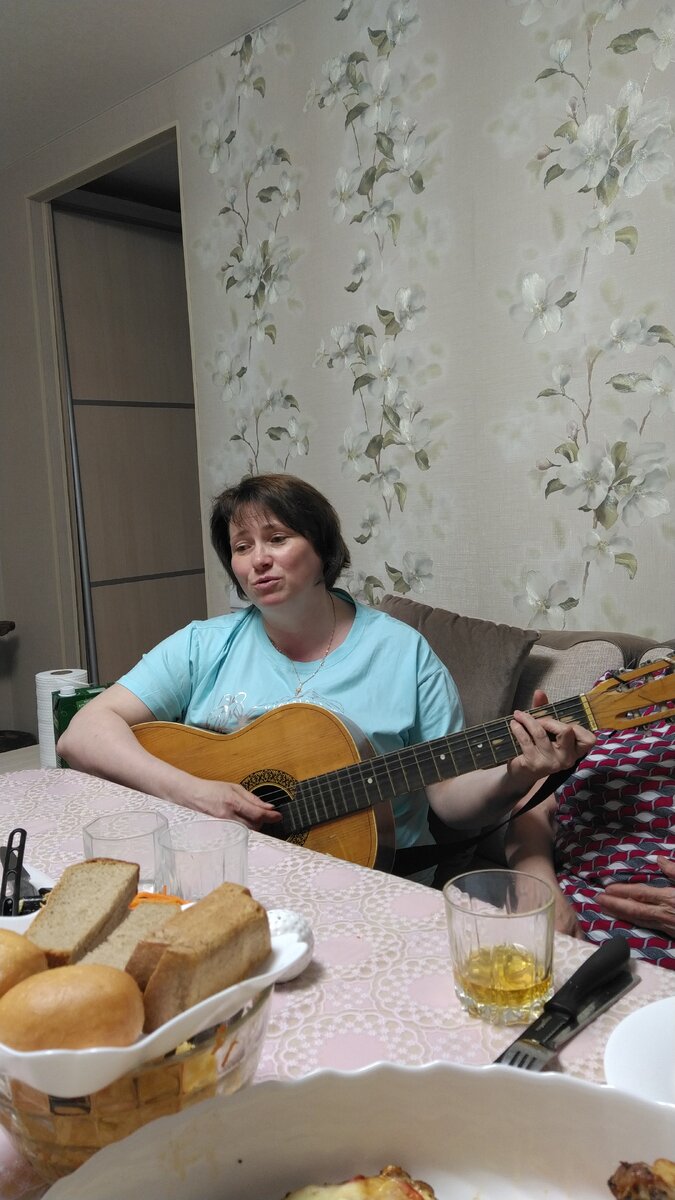 У Ирины в гостях слушаем удивительные песни 