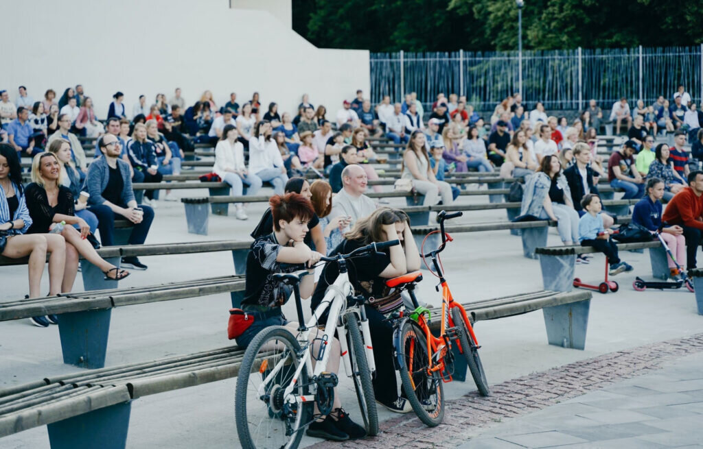 Листайте вправо, чтобы увидеть больше изображений