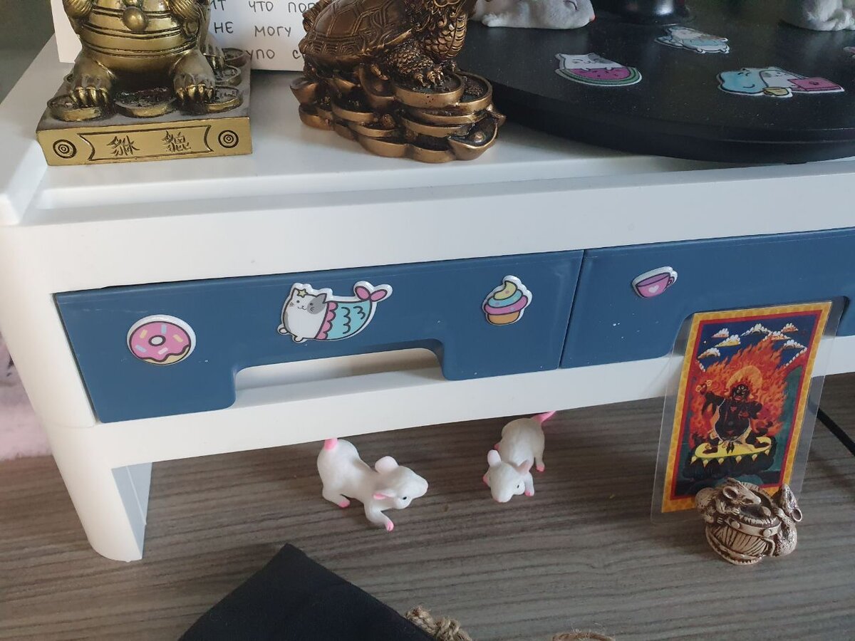 Фото мое, вот он, мой бедный ящик :)))