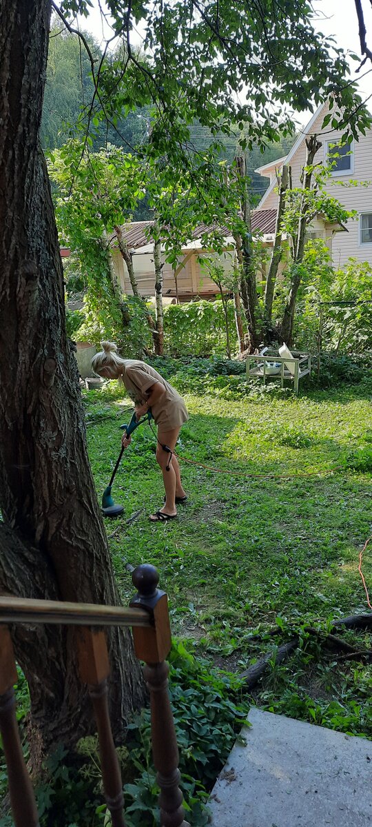 Есть люди, которые просто не умеют "сесть и отдыхать", моя подруга именно из них. Фото автора.