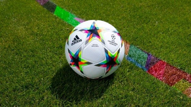 Официальный мяч турнира, фото взято с сайта УЕФА.