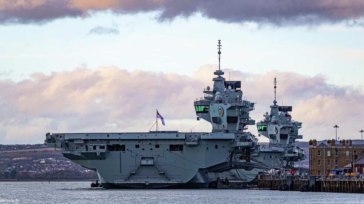    Британский авианосец HMS Prince of WalesCC BY 2.0 / Rab Lawrence/Posrtsmouth Naval Docks / HMS Prince of Wales & HMS Queen Elizabeth