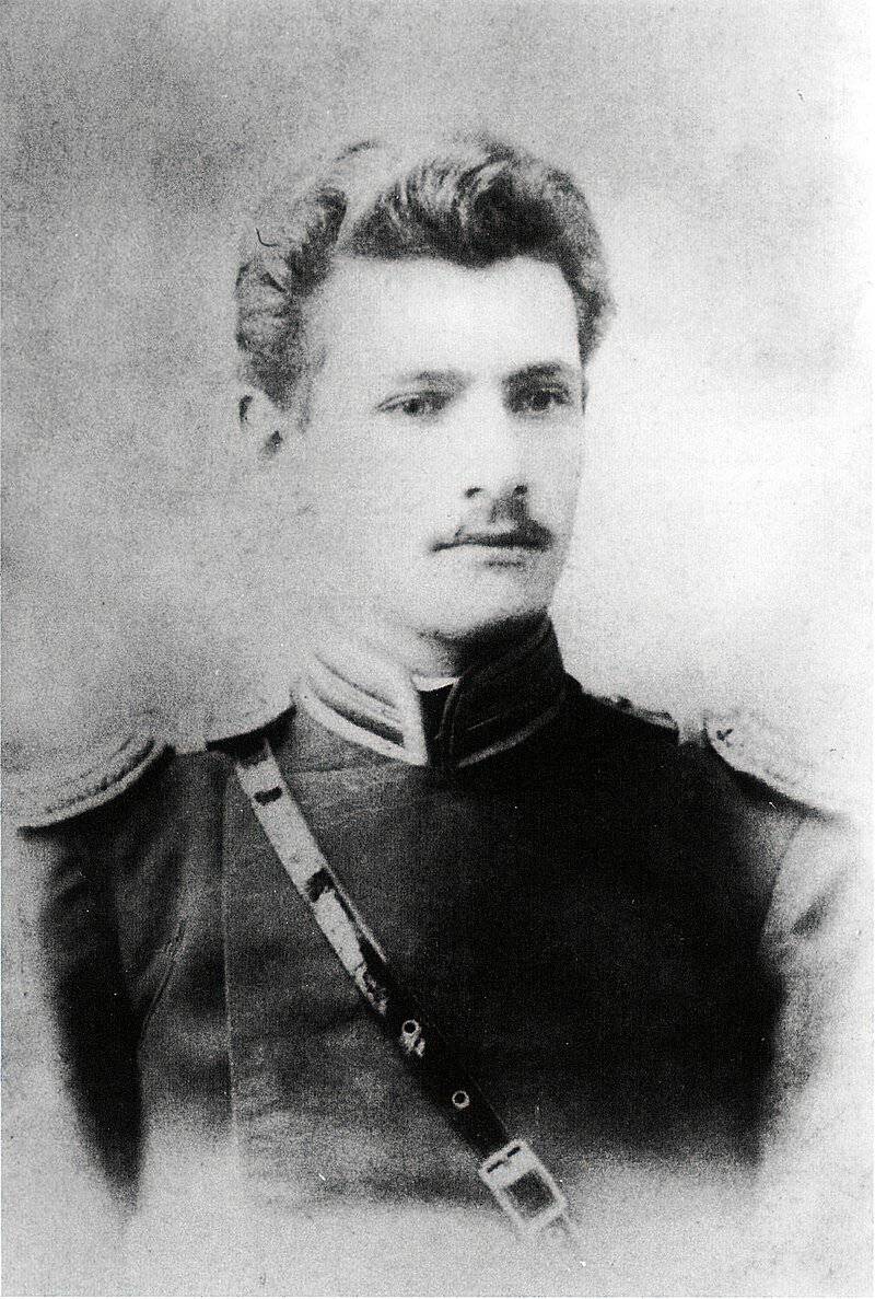 Юный писатель. Фото из открытых источников