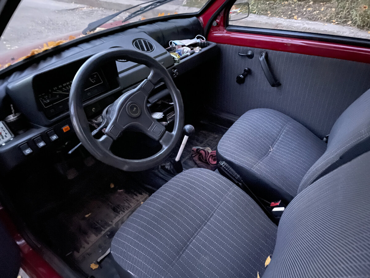 салон малолитражки Ока