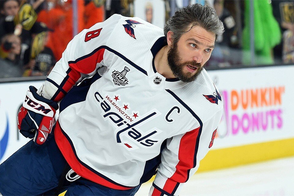     Будет ли преподавать в Академии сам Александр Овечкин, пока не сообщается  GLOBAL LOOK PRESS