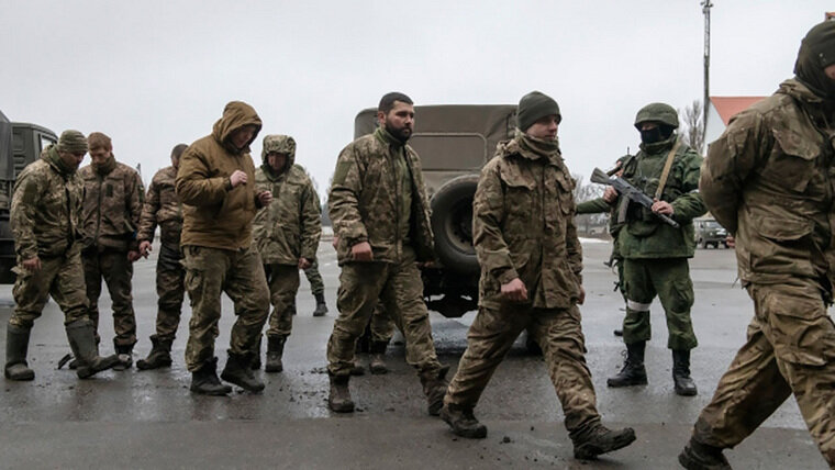   Командиры ВСУ угрожали расстрелом солдатам за сдачу в плен