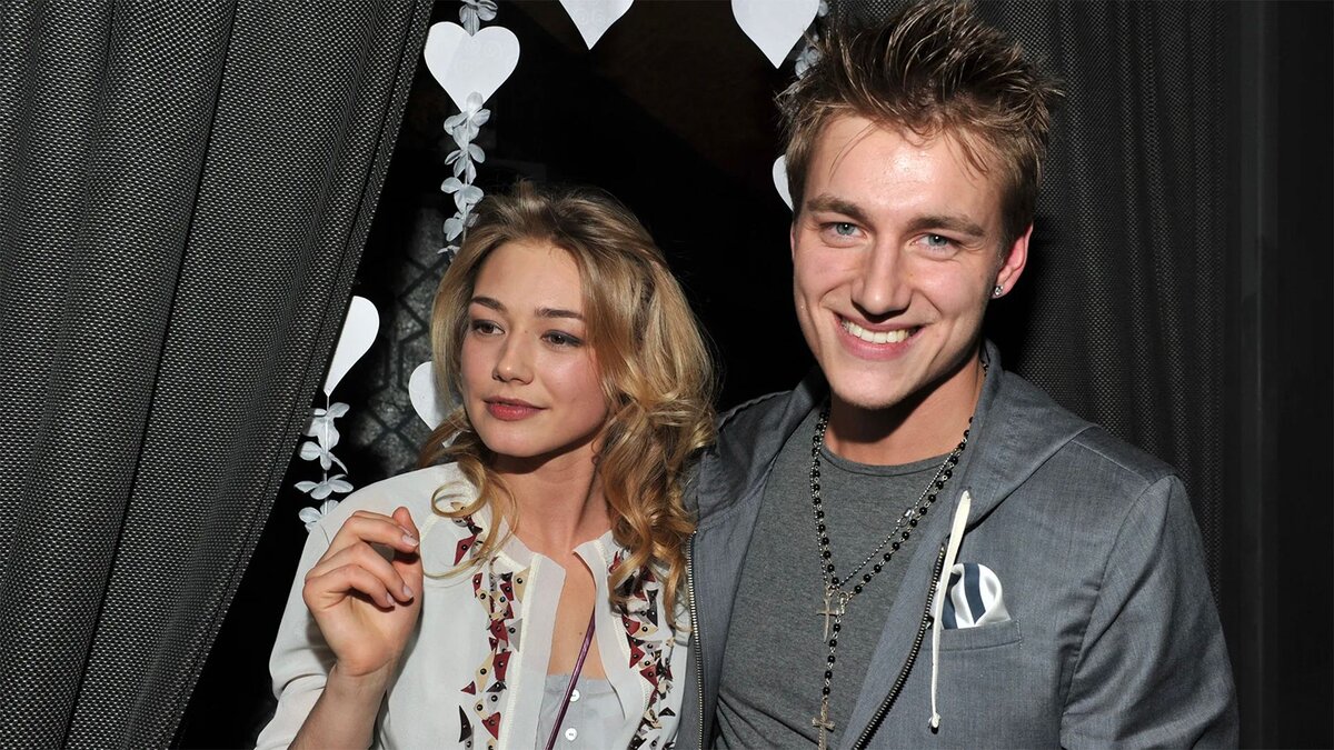    Оксана Акиньшина и Алексей Воробьёв