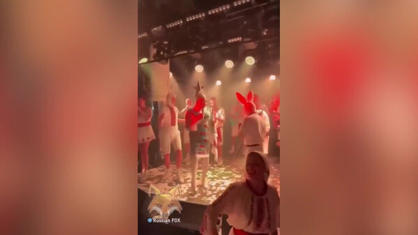Компрометирующее выступление Верки Сердючки на свадьбе во Львове. Видео VK / Шоу-бизнес News