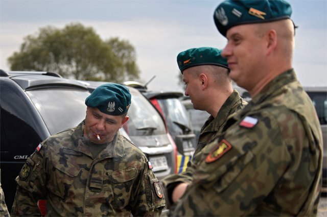    За что польские наёмники расстреляли боевиков «Правого сектора»*?