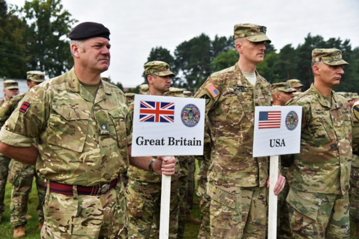    Американский полковник усомнился в способности НАТО победить армию РФ