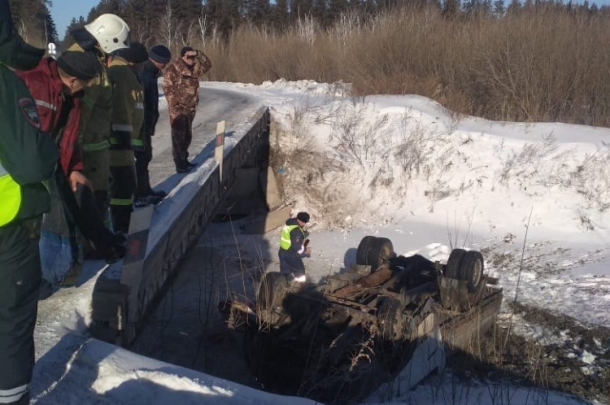    В Павловском районе «Газель» слетела с моста