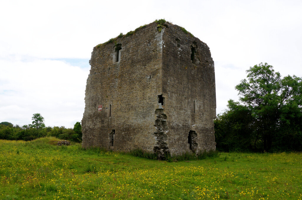  Kinnefad Castle 