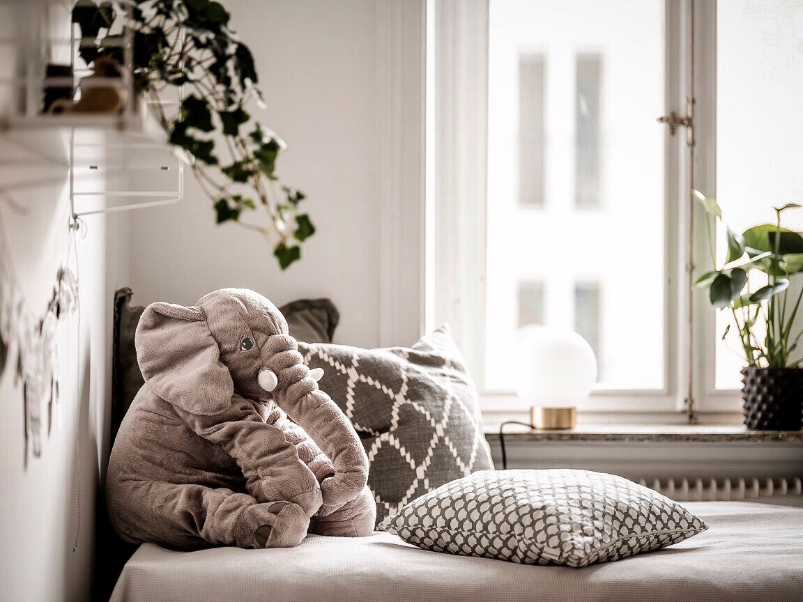 Спать в обнимку с таким мягким слоником малышу будет особенно приятно и спокойно!