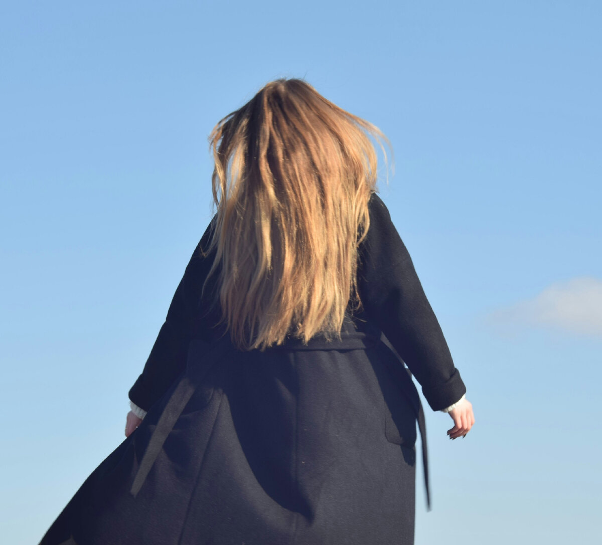 Мои волосы спять 2 года. Видно, что они еще не в лучшем виде.