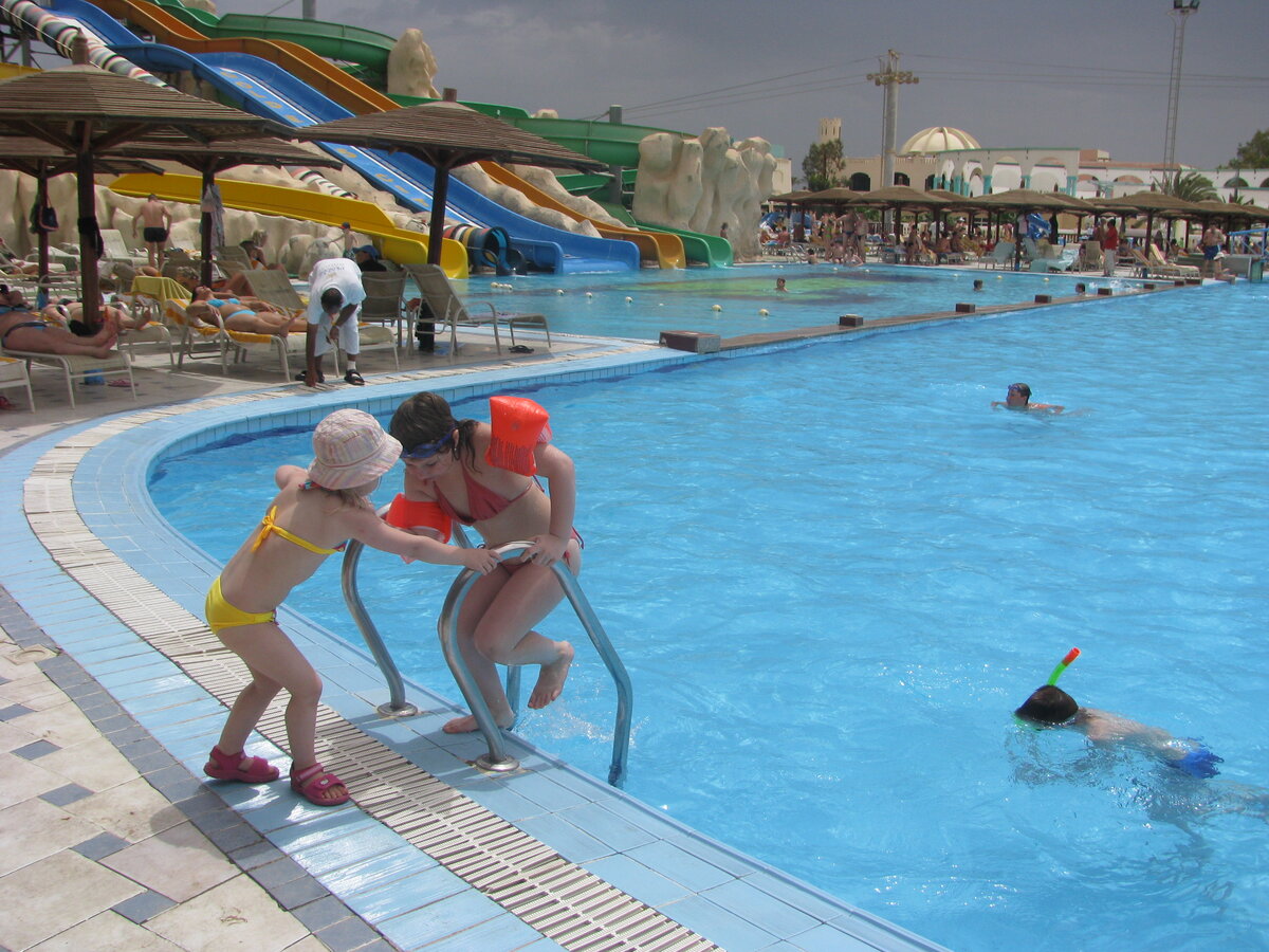 Да, надо вернуться мысленно в детство и переосмыслить все травмирующие события заново !