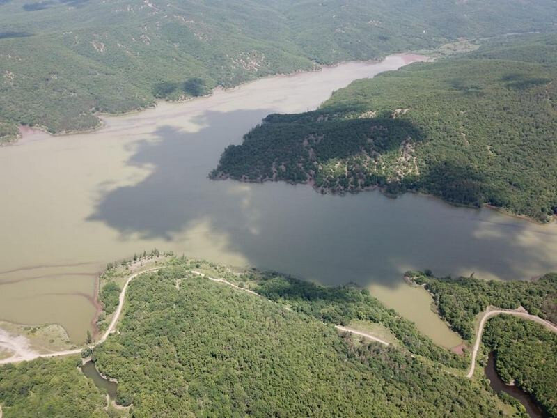 Так с воздуха сейчас выглядит Счастливенское водохранилище. Фото: скриншот видео Янина Павленко|Facebook