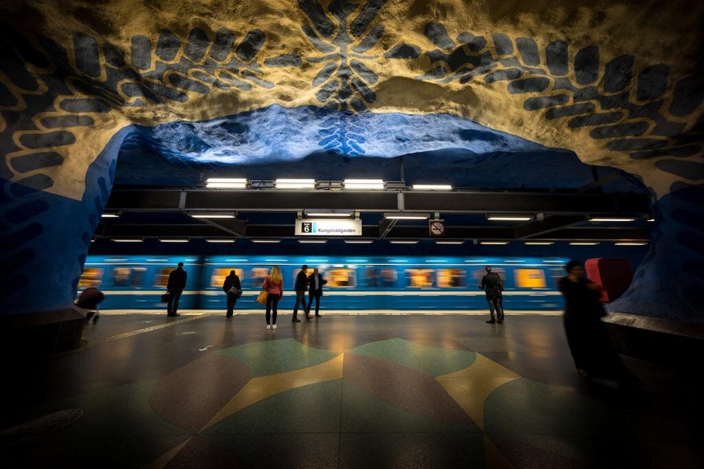 Станция метро т Централен Стокгольм. Станция метро т-Централен, Стокгольм, Швеция. Хоолт станция. Долететь до необычной платформе.