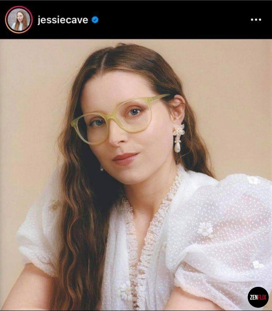  Джесси Кейв. instagram jessiecave 