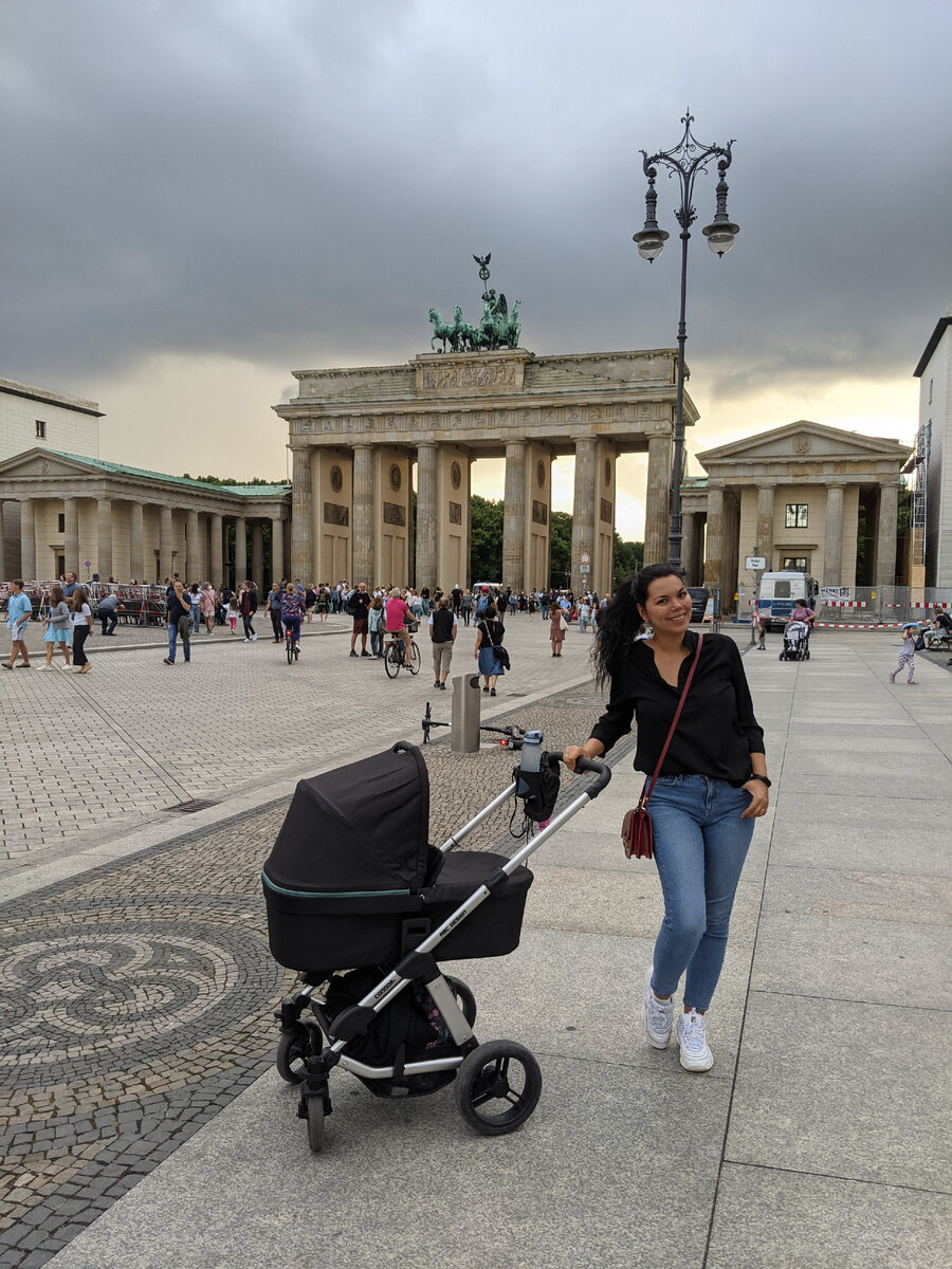 Я с новым жителем Германии, пока немецкий не учу, но всё, что знаю рассказываю