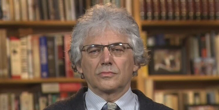 Профессор Гольштейн.