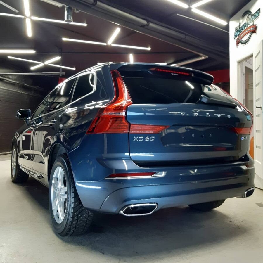 Кузов авто после нанесения жидкого стекла