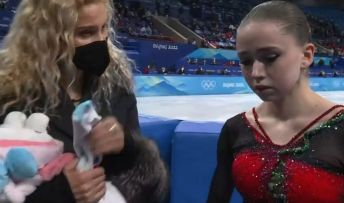 Этери Тутберидзе и Камила Валиева. Сразу после проката произвольной программы.