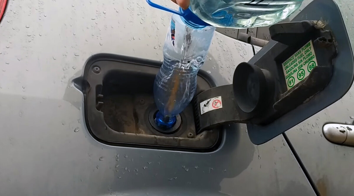 Можно хранить бензин в пластиковой канистре