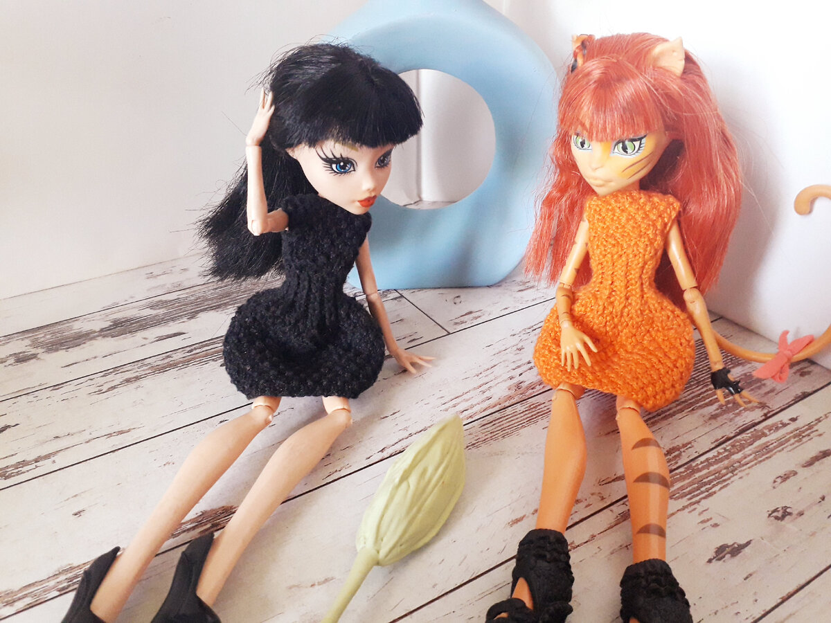 После высыхания на бутоне появились трещины и вмятины. На фотографиях этого не видно.