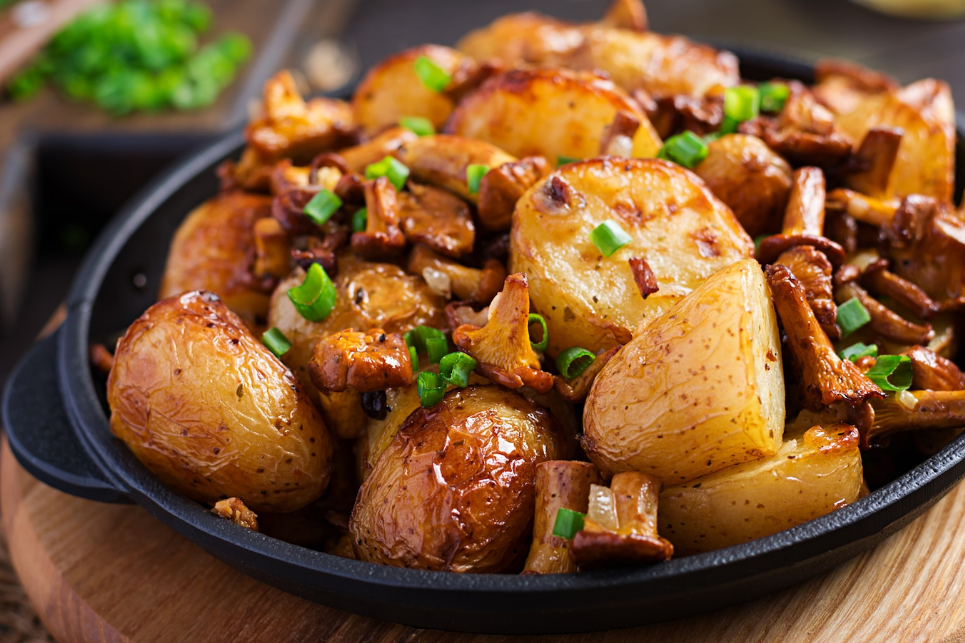     Как сделать печеную картошку без духовки и костра