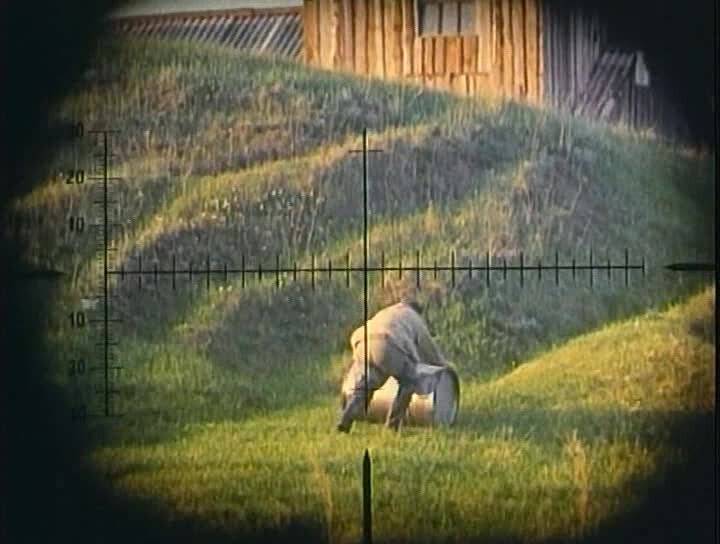 " Не валяй дурака" !997 года. У жителей великой Страны было волшебное зелье. а дорог как не было, так и нет, поэтому волшебное зелье сплавляли по рекам. Враг всегда хотел разгадать рецепт волшебного зелья и всегда наблюдал в какой деревне зелье появилось.(фото из открытых источников).