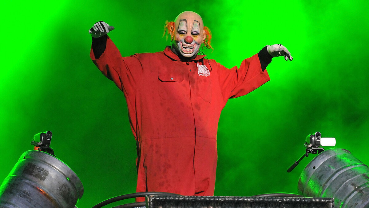 Источник: revolvermag.com