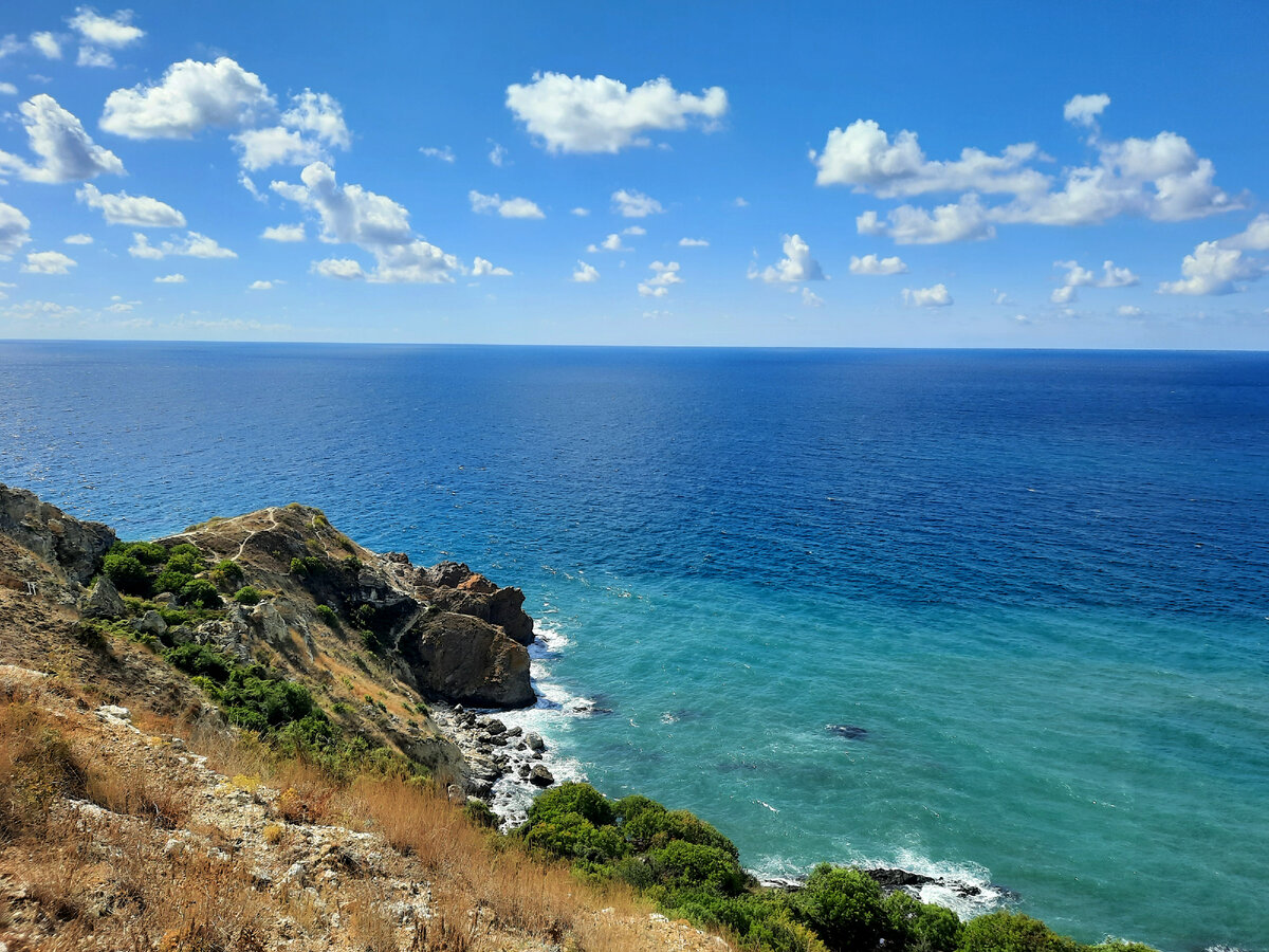 Один из труднодоступных пляжей Фиолента