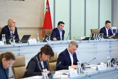    Совещание губернатора Московской области Андрея Воробьева с руководящим составом правительства Московской области и главами городских округов © Антон Чернов, «Подмосковье Сегодня»