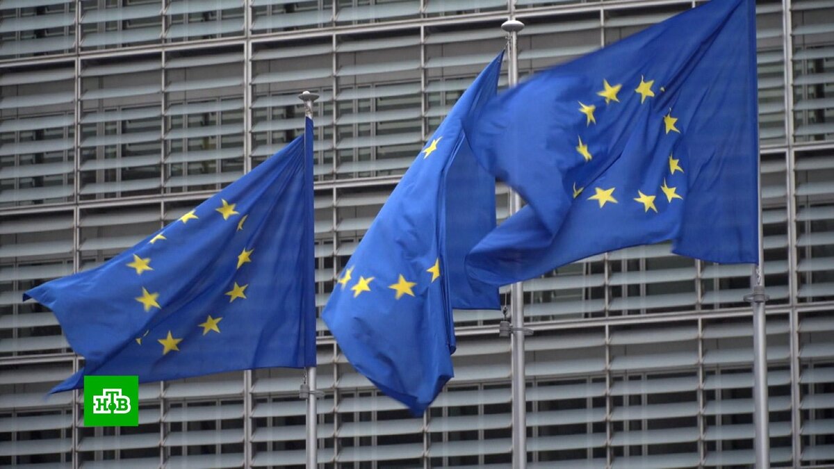    ТАСС: ЕС обсуждает девятый пакет санкций против РФ