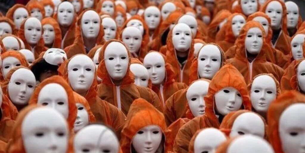 — Что такое секты? 

— Нет точного определения этому понятию. В словаре дается следующее определение. Секта - это религиозная община, отколовшаяся от господствующей церкви.📷
