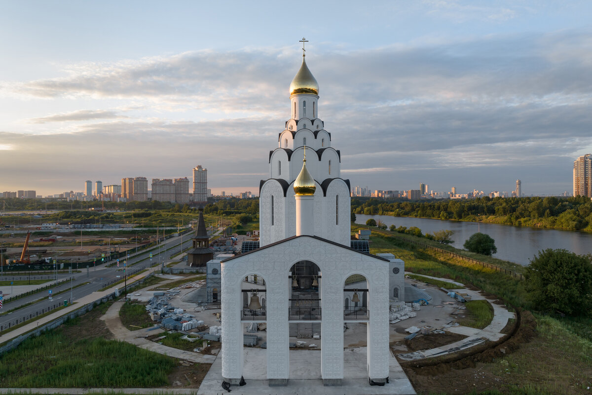 Храм Святого равноапостольного князя Владимира