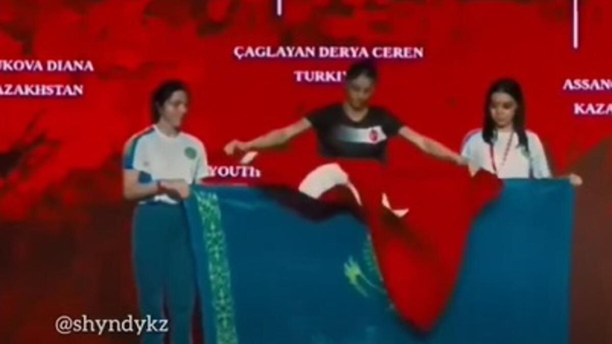    Кадр из видео:instagram.com/shyndykz/