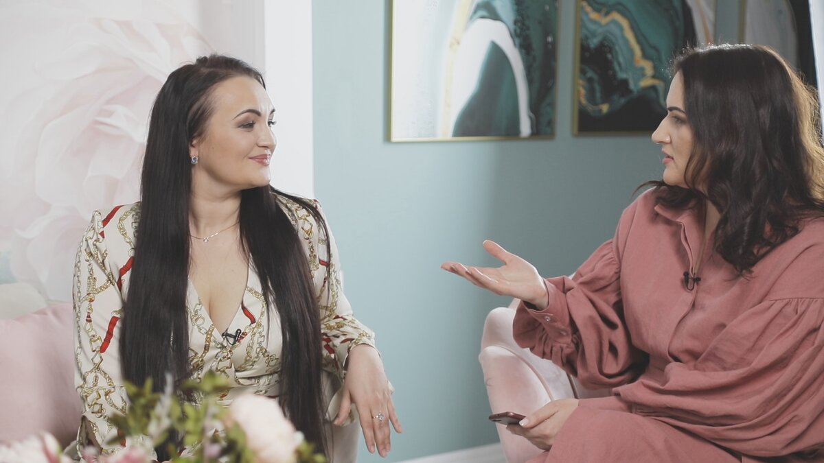 О чем говорят танцовщицы - ток шоу на YouTube